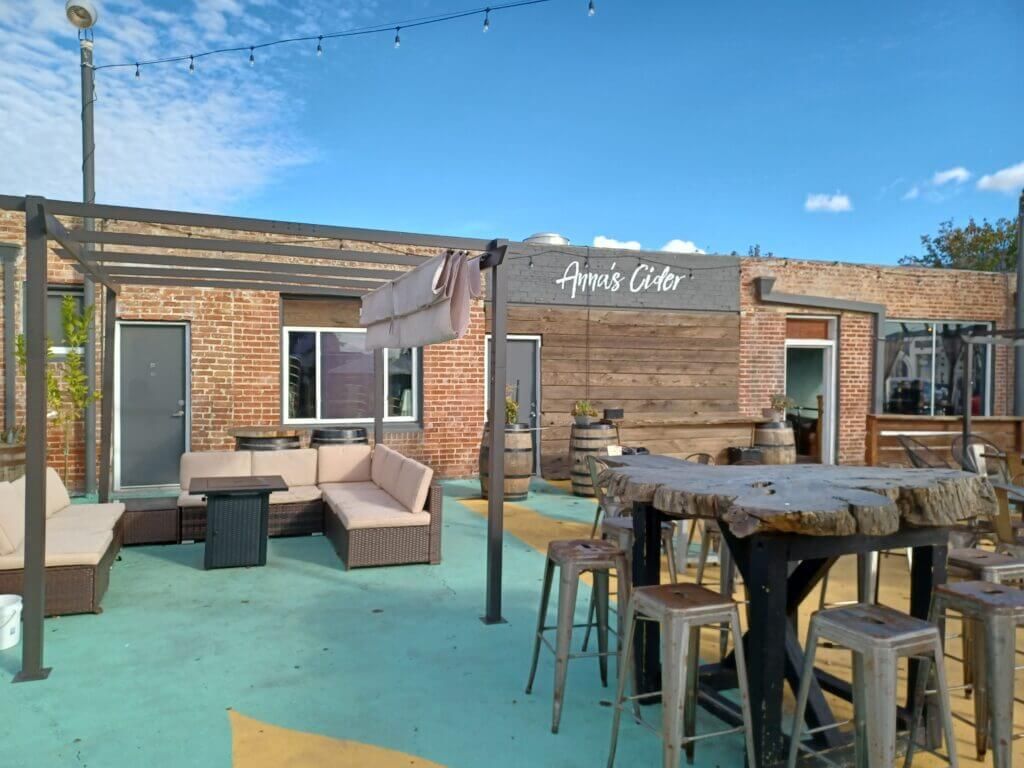 Anna’s Cider is located right in the heart of the downtown. It has a fun outdoor patio, organic cider, trivia night, live music and sometimes food trucks.